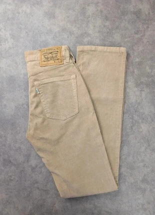 Jean levis 595 en velours beige Vintage 98S - Neuf sans étiquète - taille W26 L32, brand: Levi's, condizioni: Nuovo senza cartellino, taglia: S / IT 40 / EU 36, €27.90, €30.00 include la Protezione acquisti Pro