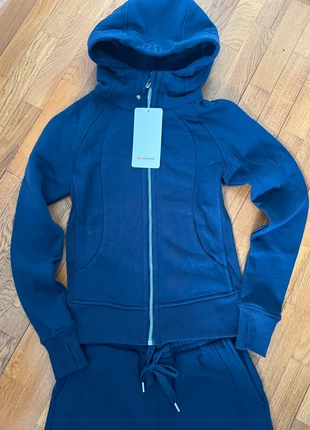 Ensemble lululemon, marque: Lululemon, état: Neuf avec étiquette, taille: S / 36 / 8, 160,00 €, 168,70 € Protection acheteurs incluse