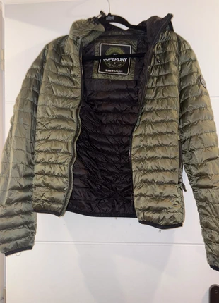 Doudoune Superdry, marque: Superdry, état: Bon état, taille: S, 20,00 €, 21,70 € Protection acheteurs incluse