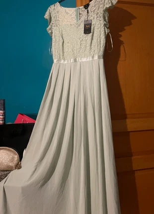 Magnifique robe soirée chic de couleur vert anis, marke: CHIC, zustand: Neu, mit Etikett, größe: L / 40 / 12, 37,50 €, 40,08 € inklusive Vinted-Käuferschutz