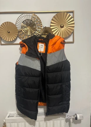 Doudoune, marque: Sinsay, état: Neuf sans étiquette, taille: 13 ans / 158 cm, 5,00 €, 5,95 € Protection acheteurs incluse