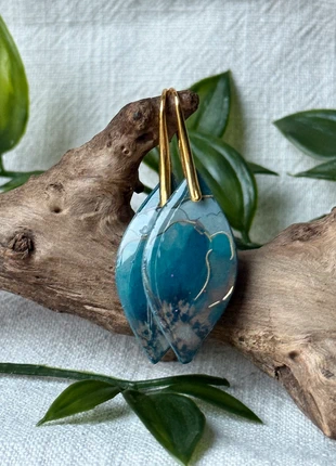 Petrol blauw/groene oorbellen, merk: sage Home & Design, staat: Heel goed, € 7,00, € 8,05 inclusief Kopersbescherming Pro