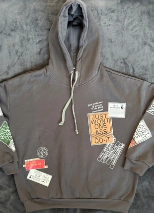 Godlike hoodie maat M, merk: Godlike, staat: Heel goed, maat: M / 38 / 10, € 2,50, € 3,33 inclusief Kopersbescherming