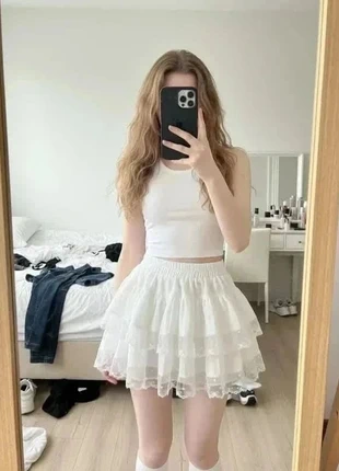 mini jupe blanche à volants en tulle et dentelle #082, merk: Rêve de Danseuse, staat: Heel goed, maat: M / 38 / 10, € 37,99, € 40,59 inclusief Kopersbescherming