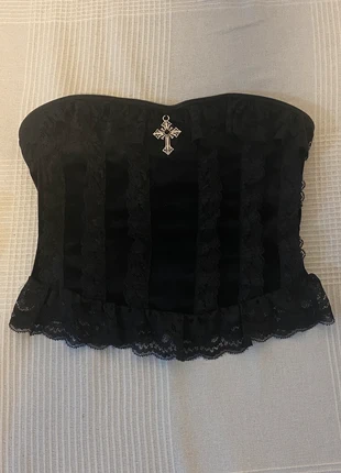 Black velvet top with off-the-shoulder lace trim goth/gothic style, marque: goth, état: Neuf sans étiquette, taille: S / 36 / 8, 9,00 €, 10,15 € Protection acheteurs incluse