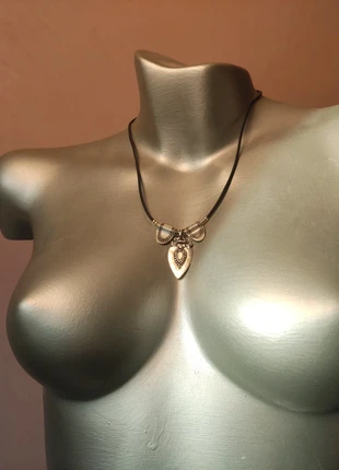 Necklace metal, merk: Metal, staat: Nieuw zonder prijskaartje, € 10,00, € 11,20 inclusief Kopersbescherming