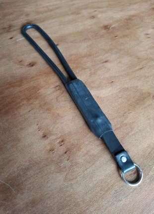 Rubber paddle with ring handmade, merk: Thijs, staat: Nieuw zonder prijskaartje, € 17,50, € 19,08 inclusief Kopersbescherming