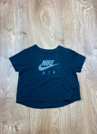 T-shirt Crop top de sport Nike Taille M, brand: Nike, condizioni: Buone, taglia: M / IT 42 / EU 38, €6.00, €7.00 include la Protezione acquisti Pro