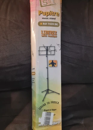 Pupitre leger Libérez 7428BK, marque: stol chevalier, état: Très bon état, 15,00 €, 16,45 € Protection acheteurs incluse