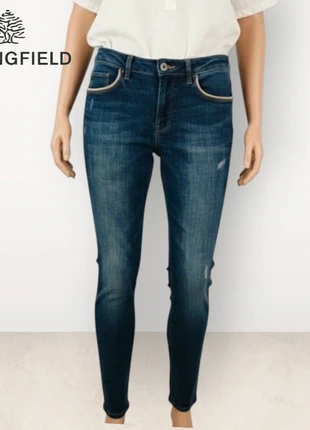 Distressed navy blue jeans with beige trim. Size L. Stradivarius, marque: Stradivarius, état: Très bon état, taille: L / 40 / 12, 8,00 €, 9,10 € Protection acheteurs incluse