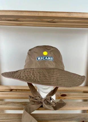 Chapeau ricard à rubans marron, marke: Ricard, zustand: Sehr gut, größe: Einheitsgröße, 12,00 €, 13,30 € beinhaltet Vinted-Käuferschutz Pro