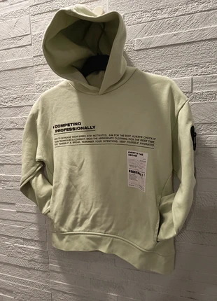 Felpa ZARA verde salvia con cappuccio – Taglia S Unisex, marque: Zara, état: Très bon état, taille: S, 10,00 €, 11,20 € Protection acheteurs incluse