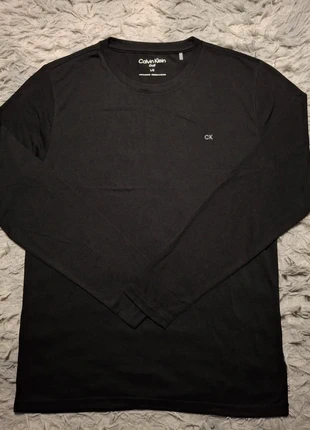 T-shirt manches longues Col rond Calvin Klein 100% Polyester Noir Taille L, brand: Calvin Klein, condizioni: Nuovo senza cartellino, taglia: L, €18.00, €19.60 include la Protezione acquisti