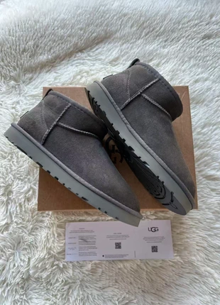 Bottes de neige UGG, taille femme 39, marca: UGG, estado: Muy bueno, tamaño: 39, 68,00 €, 72,10 € Protección al comprador incluida