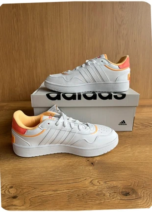 Adidas Hoops 3.0 SE, merk: adidas, staat: Nieuw met prijskaartje, maat: 39, € 42,00, € 44,80 inclusief Kopersbescherming