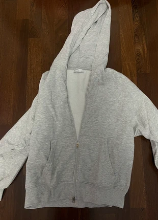Baggy hoodie, brand: Bershka, condizioni: Buone, taglia: L / IT 44 / EU 40, €6.00, €7.00 include la Protezione acquisti
