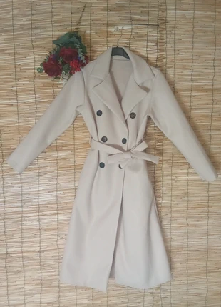 Trench 💖, marque: Boutique Parisienne, état: Neuf sans étiquette, taille: M / 38 / 10, 28,00 €, 30,10 € Protection acheteurs (Pro) incluse