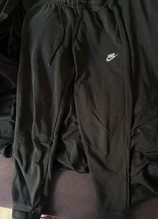 Nike Jogginghose, marque: Nike, état: Très bon état, taille: XS / 34 / 6, 15,00 €, 16,45 € Protection acheteurs incluse