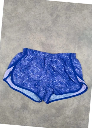 Short de sport femme under armour taille XS violet en polyester sans poches, marque: Under Armour, état: Très bon état, taille: XS / 34 / 6, 7,90 €, 9,00 € Protection acheteurs incluse