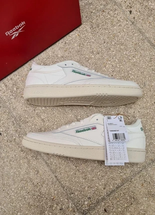 Baskets Femme Reebok Club C Blanc Taille 35, brand: Reebok, condition: New with tags, size: 35, €47.50, €50.58 includes Buyer Protection