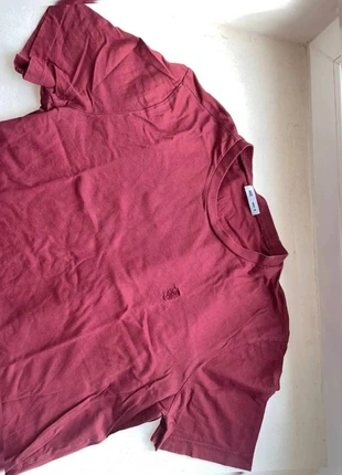 T-shirt bordeaux homme, marque: Aiiz, état: Très bon état, taille: M, 4,00 €, 4,90 € Protection acheteurs incluse