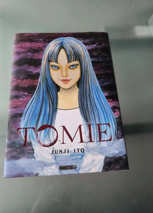 Manga intégral Tomie – Junji Ito
État : Très bon état, zustand: Sehr gut, 20,00 €, 21,70 € inklusive Vinted-Käuferschutz