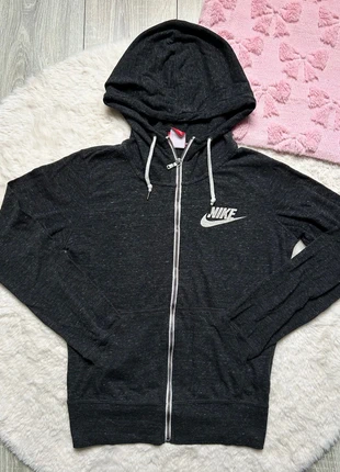 Nike zip up jacket, merk: Nike, staat: Heel goed, maat: S, € 4,95, € 5,90 inclusief Kopersbescherming