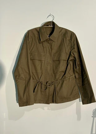 Veste Uniqlo kaki – Taille M, marca: Uniqlo, estado: Muy bueno, tamaño: M / 38 / 10, 18,00 €, 19,60 € Protección al comprador incluida