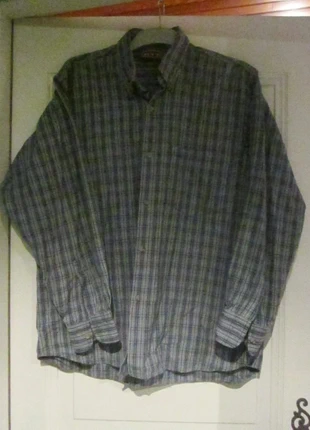 Chemises C17 - Taille M, marque: C17, état: Très bon état, taille: M, 25,00 €, 26,95 € Protection acheteurs incluse