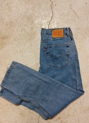 Jean Levi’s 550 bleu vintage – W34 L30 – Coupe droite streetwear, brand: Levi's, condition: Very good, size: W34, €47.00, €50.05 includes Buyer Protection