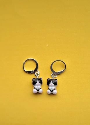 Zilveren poesjes oorbellen, merk: Cute, staat: Heel goed, € 1,75, € 2,54 inclusief Kopersbescherming