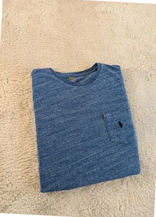 T-shirt Ralph Lauren avec poche / Bleu / Taille S, merk: Ralph Lauren, staat: Heel goed, maat: S, € 20,00, € 21,70 inclusief Kopersbescherming Pro