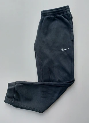 Jogging Nike noir Femme M – Confort & style 🖤, marca: Nike, estado: Muito bom, tamanho: M / 38 / 10, €23.00, €24.85 inclui Proteção do Comprador
