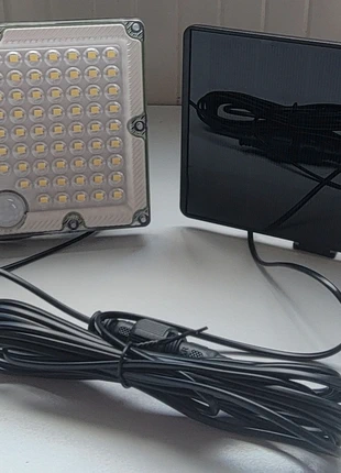 Projecteur led solaire, merk: silumen, staat: Nieuw met prijskaartje, € 12,00, € 13,30 inclusief Kopersbescherming