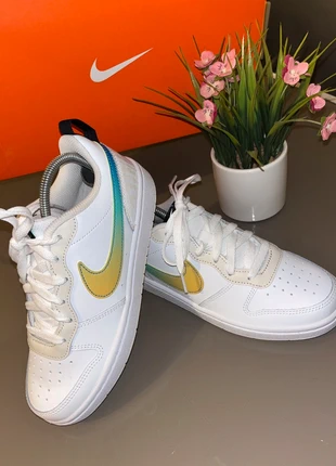 Chaussure Nike neuf, marque: Nike, état: Neuf avec étiquette, taille: 38, 35,00 €, 37,45 € Protection acheteurs incluse