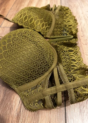 Soutien-gorge Undiz neuf, marque: Undiz, état: Très bon état, taille: 90B, 3,75 €, 4,64 € Protection acheteurs incluse