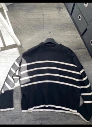 Pull en main marinière, marca: Bershka, estado: Muito bom, tamanho: S / 36 / 8, €9.99, €11.19 inclui Proteção do Comprador