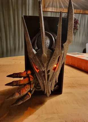 Lord of the Rings Bookstand Sauron, merk: The Lord of the Rings, staat: Heel goed, € 27,50, € 29,58 inclusief Kopersbescherming