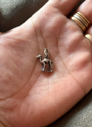 Pendentif dromadaire en argent massif, marca: Argent, estado: Muito bom, €17.50, €19.08 inclui Proteção do Comprador Pro