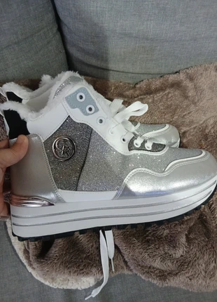 Basket montante, marque: Confort, état: Neuf sans étiquette, taille: 41, 20,00 €, 21,70 € Protection acheteurs incluse