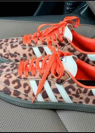 Coleção de Decorações e Presentes de Natal da Adidas, marque: adidas, état: Neuf avec étiquette, taille: 37, 45,00 €, 47,95 € Protection acheteurs incluse