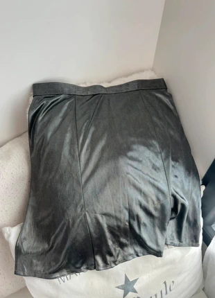 Jupe argentée, marca: Boutique Parisienne, estado: Muito bom, tamanho: XS / 34 / 6, €6.00, €7.00 inclui Proteção do Comprador