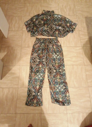 Ensemble pantalon fluide et chemise, état: Très bon état, taille: S / 36 / 8, 4,00 €, 4,90 € Protection acheteurs incluse