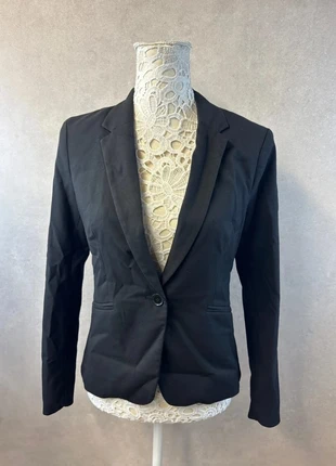 Veste noire ajustée – H&M – Taille M – Lot MI34, brand: H&M, condition: Very good, size: M / 38 / 10, €8.10, €9.21 includes Buyer Protection Pro