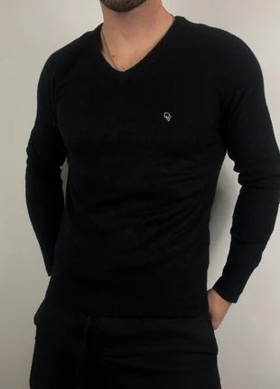 Pull noir col en V | Christian Dior - M, marque: Christian Dior, état: Très bon état, taille: M, 75,00 €, 79,45 € Protection acheteurs (Pro) incluse