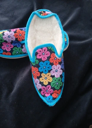 Babouche feutre laine de mouton fabrication francaise, marque: la petite charentaise, état: Neuf avec étiquette, taille: 37, 10,00 €, 11,20 € Protection acheteurs incluse