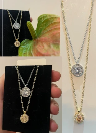 Nieuw - Goud-en zilverkleurig - Set van 2 kettingen - 24 cm, staat: Nieuw zonder prijskaartje, € 10,00, € 11,20 inclusief Kopersbescherming