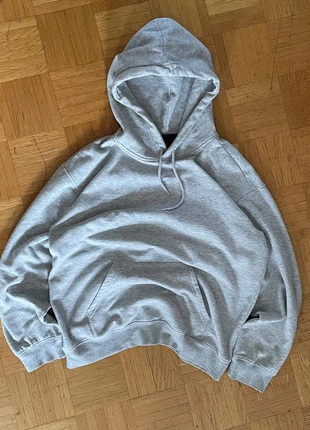 Grauer Hoodie, brand: Pullover, condizioni: Ottime, taglia: S, €10.00, €11.20 include la Protezione acquisti