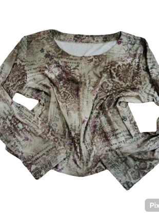 Haut fairy vintage manches longues fluide imprimé 90s Y2K 2000 style, marque: Fairy, état: Très bon état, taille: Taille unique, 12,00 €, 13,30 € Protection acheteurs incluse