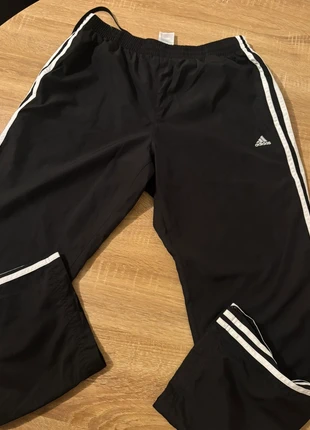 Pantalon de survêtement Adidas – Taille M, marque: adidas, état: Très bon état, taille: M, 27,00 €, 29,05 € Protection acheteurs incluse